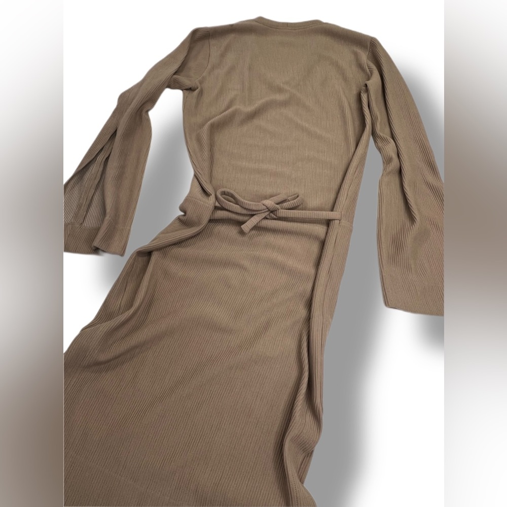 House Of Sunny Split Sleeve Rib Dress With Tie Front Beige Tan Size US 4 Small - Picture 13 of 16